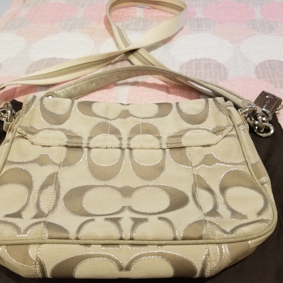 Coach Bags Authentic Coach Medium Shoulder Bag Poshmark